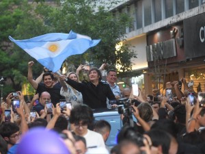 Milei encabezó en Córdoba el “Tour de la gratitud” y anunció reformas de segunda generación