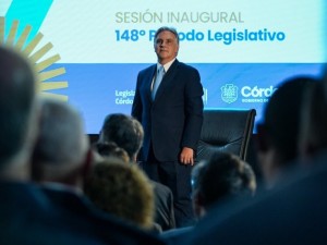 El gobernador Llaryora anunció un aumento de la jubilación mínima provincial a 800 mil pesos