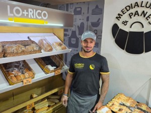 Inseguridad en Córdoba: un delincuente armado atacó una panadería y una heladería