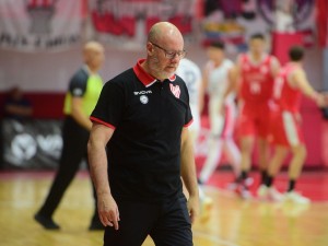 Instituto despidió a Vadell y busca DT a días del debut en la Basketball Champions League