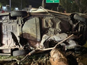 Madrugada trágica: murió un joven de 22 años al chocar contra un poste de cemento