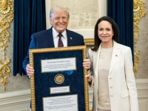 María Corina Machado le entregó su Premio Nobel de la Paz a Donald Trump