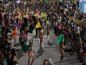 Carnaval del Suquía 2026: dos noches gratuitas con 800 artistas en el corredor del río