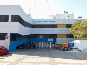 Hospital Infantil: extirparon con éxito un tumor cerebral a un niño de 13 años, sin secuelas