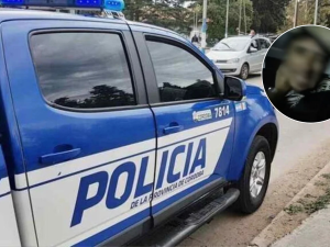 Atacó a su pareja con un arma blanca, se atrincheró y amenazó con incendiar la casa