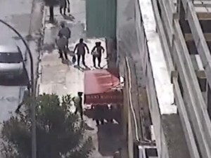 Pelea entre “naranjitas” en el centro de Córdoba: un herido grave y un detenido