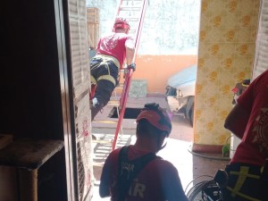 Rescataron a una mujer de 70 años que cayó en una cámara séptica