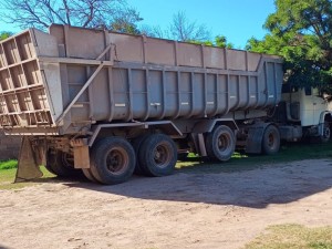 Un camionero de 33 años murió tras ser atropellado por su propio vehículo
