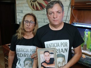 Malagueño: fuerte reclamo de justicia tras la suspensión del juicio por el asesinato de Adrián