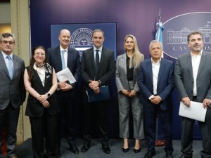 Adorni anunció que el Consejo de Mayo consensuó ocho iniciativas que serán tratadas en extraordinarias