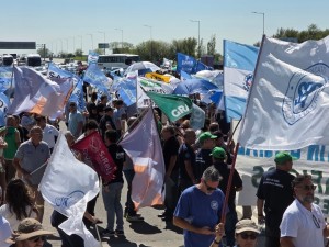 Caminos de las Sierras denunció a gremios por el bloqueo del peaje Córdoba–Carlos Paz