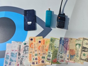 Detienen a un hombre con un inhibidor de alarmas durante un control en barrio Ayacucho