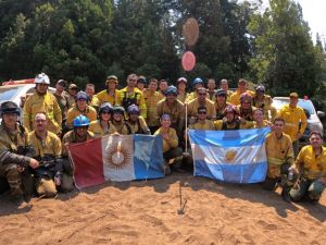 Más de 150 brigadistas cordobeses regresaron tras 35 días combatiendo incendios en la Patagonia