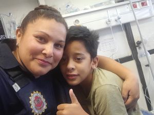 Rápida intervención policial salvó la vida de un niño con obstrucción respiratoria