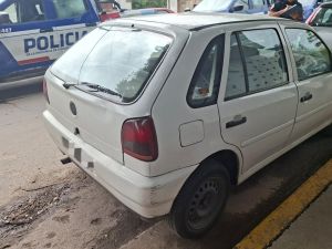 Tres detenidos por el robo de un auto en Córdoba: recuperaron el vehículo y secuestraron otro