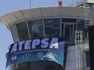 El Gobierno prorrogó la conciliación obligatoria con controladores aéreos hasta el 26 de enero