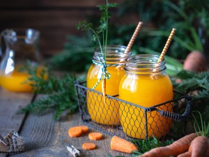 Fiestas a pleno: tips para sentirte bien y estar hidratado