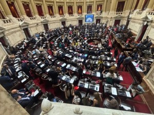 El Gobierno consiguió media sanción al Presupuesto 2026 en Diputados tras una larga sesión