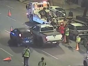 Atropelló a un repartidor tras evadir un control y huyó a toda velocidad por Nueva Córdoba