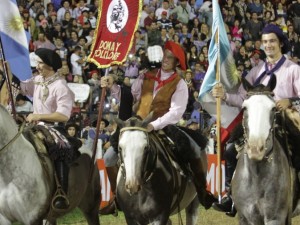 Noche inaugural en Jesús María: folklore, cuarteto y cumbia hasta el amanecer