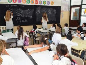 Siete de cada diez docentes cordobeses no logran llegar a fin de mes