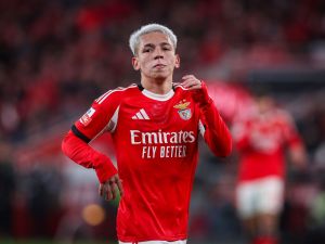 Escándalo en la Champions: la UEFA sancionó a Prestianni por el cruce con Vinicius