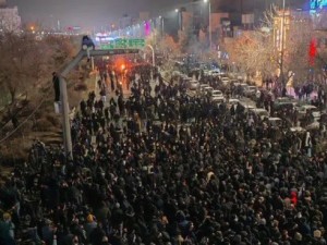 Irán endurece la represión y desafía a Estados Unidos en medio de protestas masivas